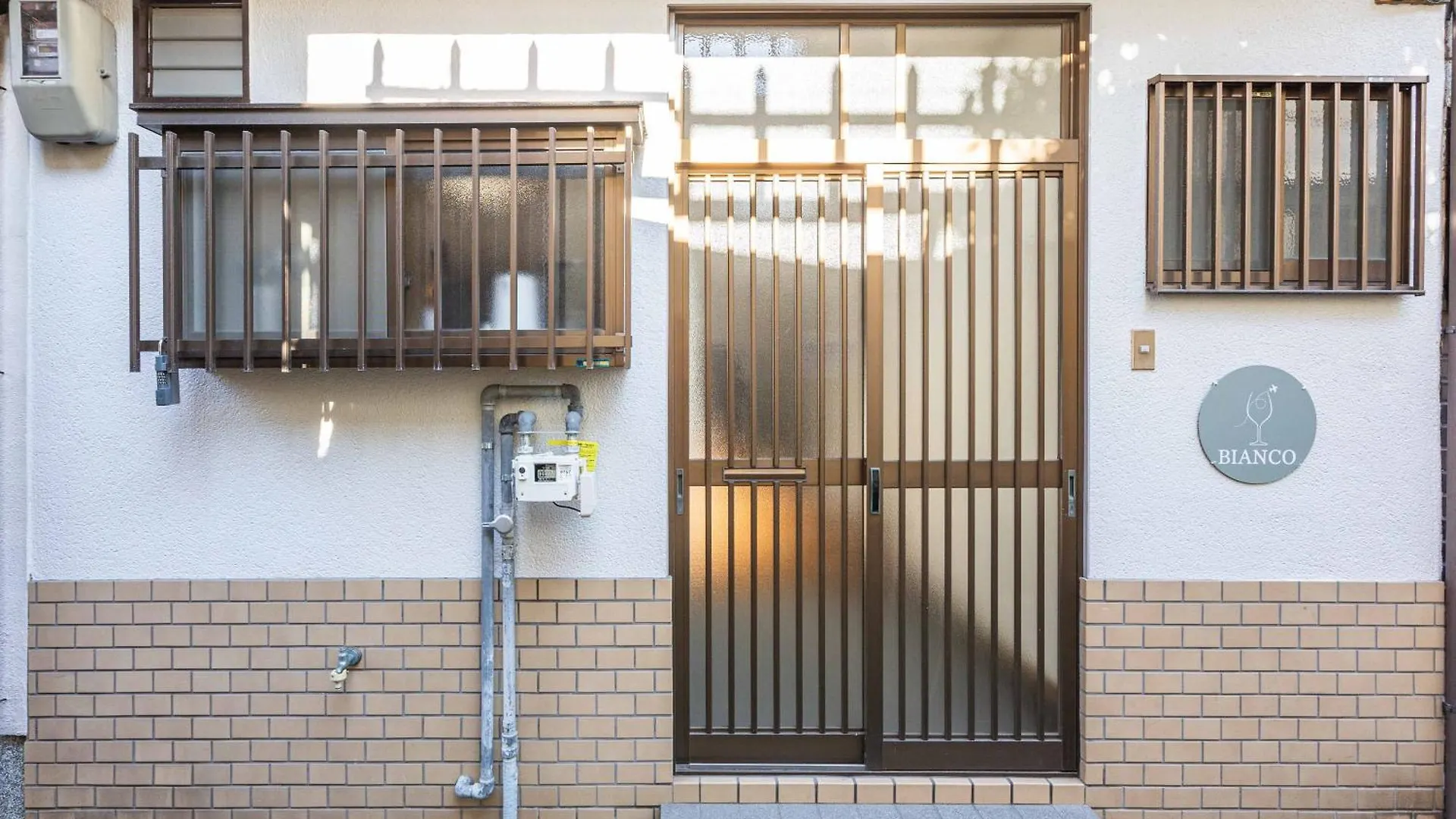 Bianco Apartment Osaka