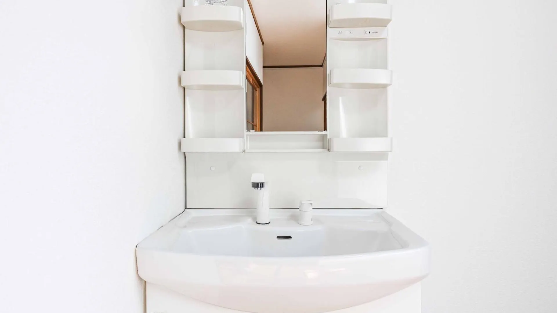 Bianco Apartment Osaka